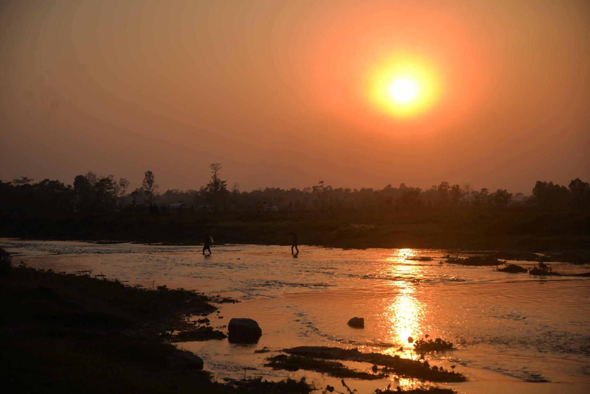 Greenland Safari, Sauraha Exterior photo